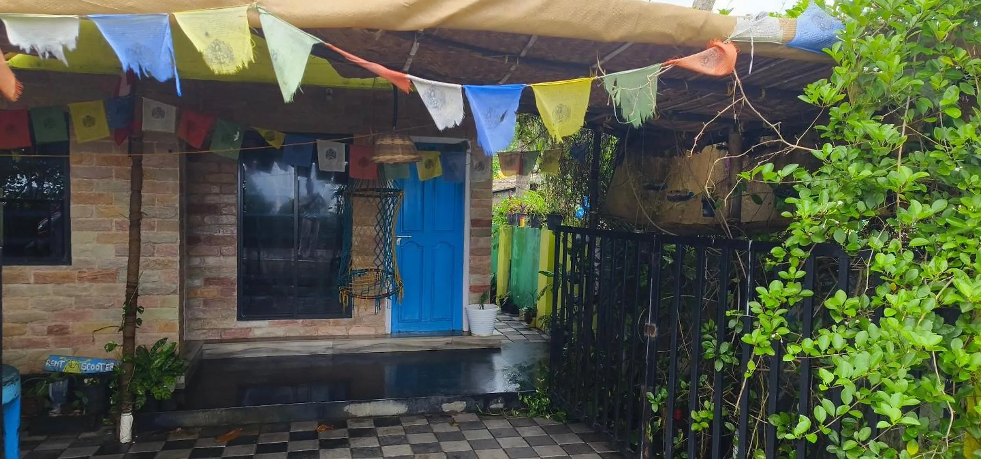 Why Not Peace And Love Stay Alappuzha 0*,  Indie